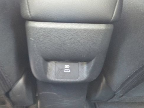 Used 2024 Nissan Versa SV FWD image 30