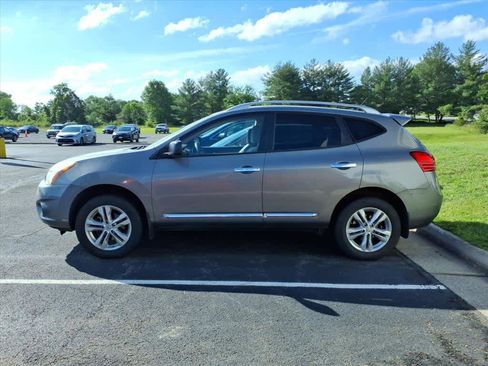 Used 2015 Nissan Rogue S w/ Convenience Package AWD/4WD image 10