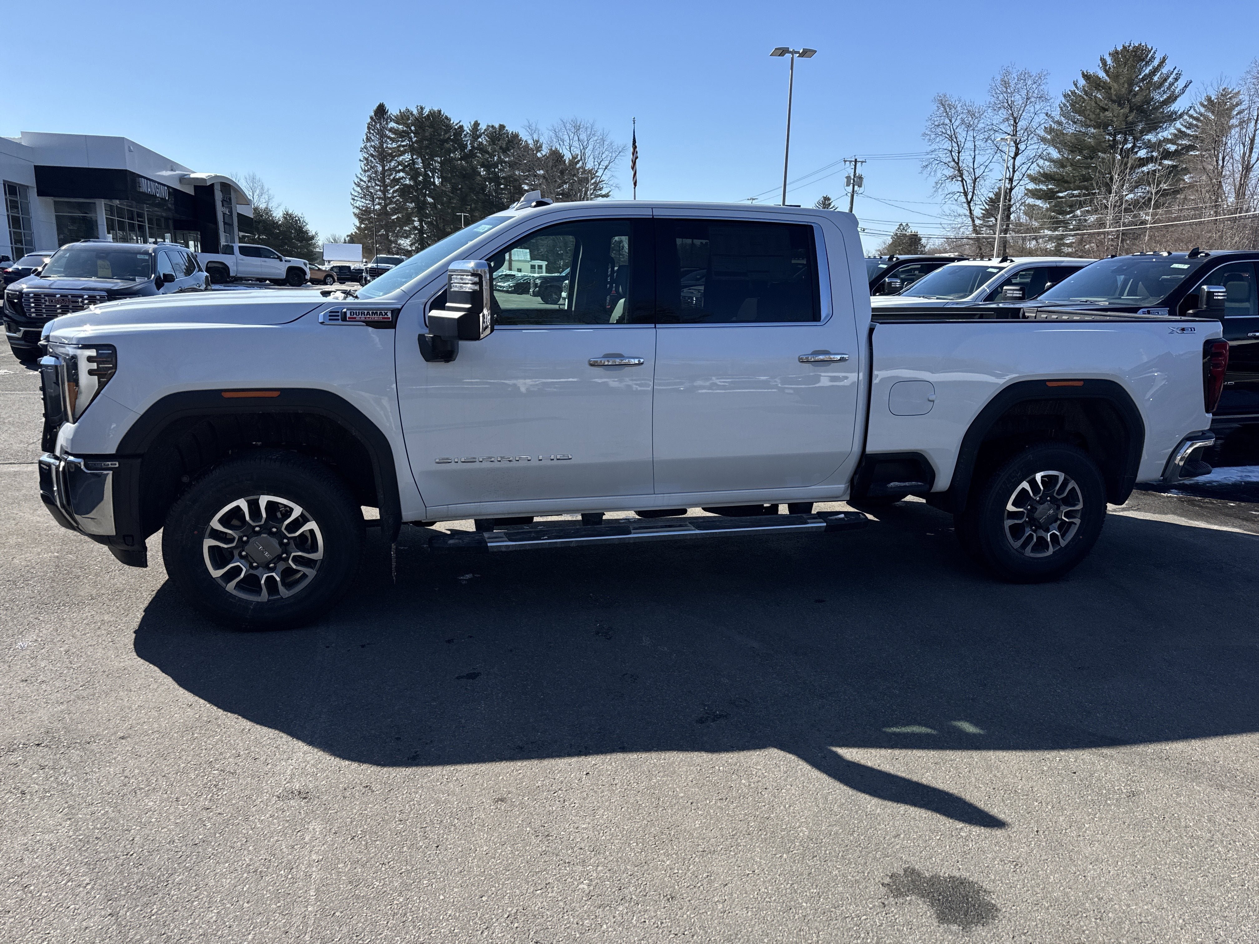 New 2026 GMC Sierra 3500 SLT w/ SLT Premium Package AWD/4WD image 2
