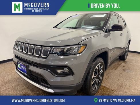 Used 2022 Jeep Compass Limited image 1