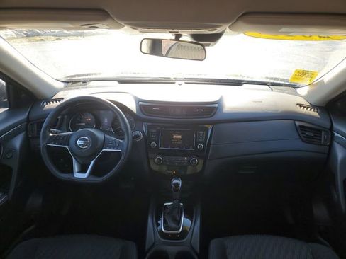 Used 2019 Nissan Rogue SV image 26