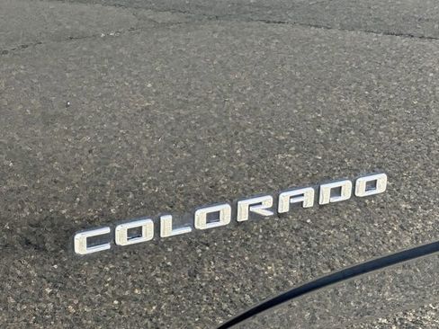 Used 2022 Chevrolet Colorado ZR2 w/ ZR2 Midnight Special Edition image 27