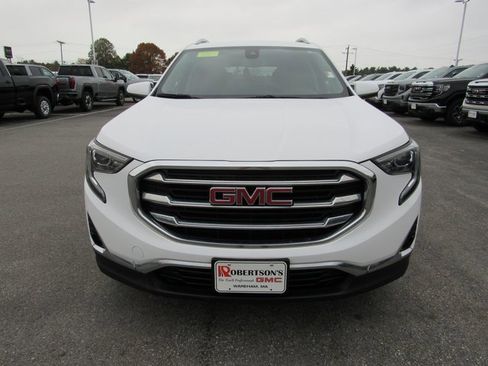 Certified 2020 GMC Terrain SLT w/ Preferred Package image 5