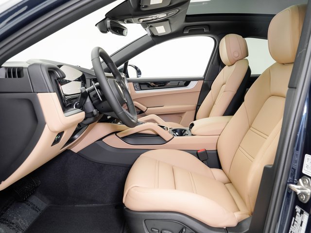 Certified 2026 Porsche Cayenne Coupe AWD/4WD image 6