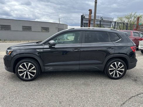 Used 2022 Volkswagen Taos SE AWD/4WD image 4