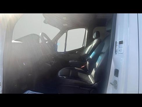 Used 2021 Mercedes-Benz Sprinter 2500 image 10