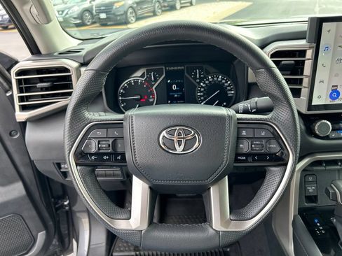 Used 2023 Toyota Tundra Limited AWD/4WD image 17