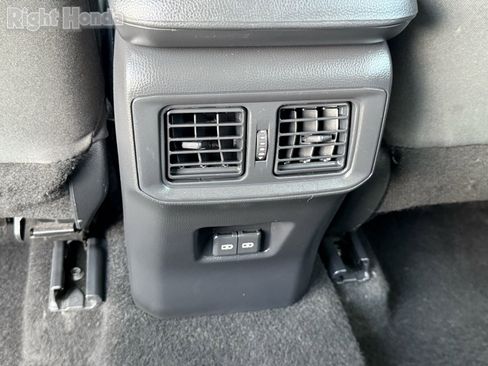 Used 2024 Toyota RAV4 XLE image 27