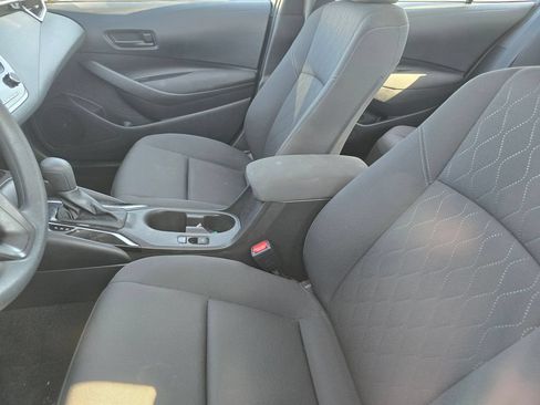 Used 2025 Toyota Corolla LE FWD image 22