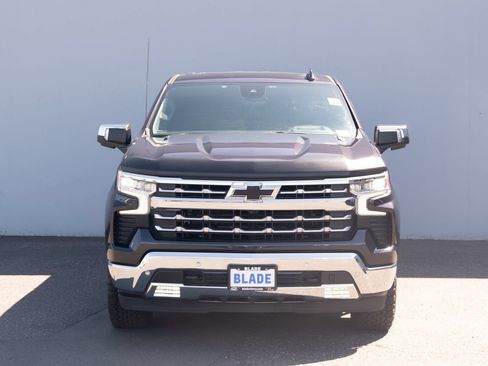 Used 2024 Chevrolet Silverado 1500 LTZ w/ LTZ Premium Package AWD/4WD image 23