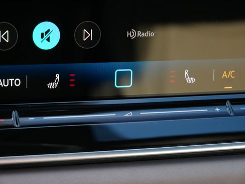 New 2026 Volkswagen Tiguan SE R-Line image 10