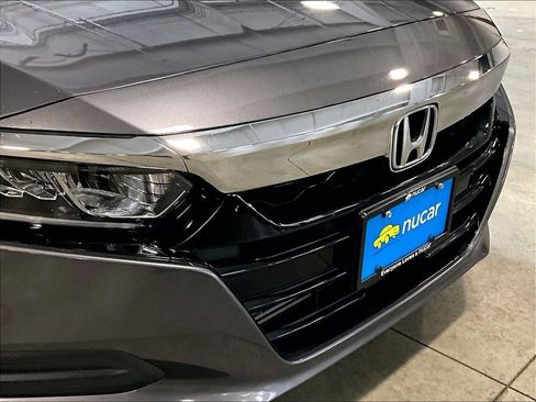 Used 2018 Honda Accord LX image 32