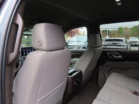 Used 2021 Chevrolet Tahoe LS image 32