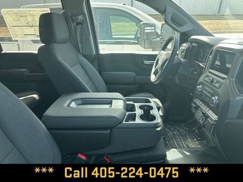 New 2026 GMC Sierra 2500 Pro w/ Convenience Package image 13