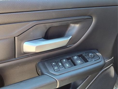New 2026 RAM 1500 Express AWD/4WD image 13