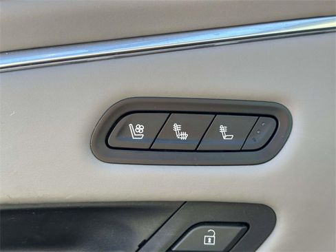 Used 2022 Cadillac Escalade Sport Platinum image 18