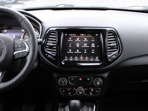 Used 2018 Jeep Compass Limited w/ Navigation Group image 25