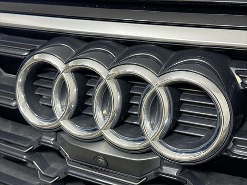 Certified 2023 Audi Q5 2.0T Premium Plus w/ Premium Plus Package AWD/4WD image 32