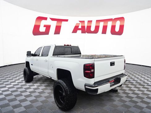 Used 2016 Chevrolet Silverado 2500 High Country image 4