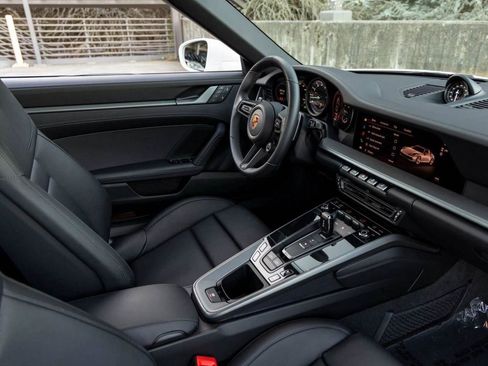 Certified 2024 Porsche 911 Targa 4S image 63