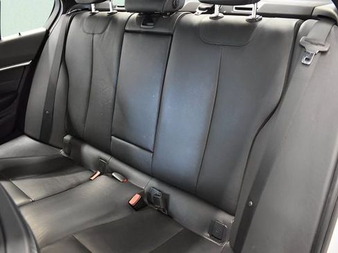 Used 2017 BMW 330i xDrive Sedan AWD/4WD image 7