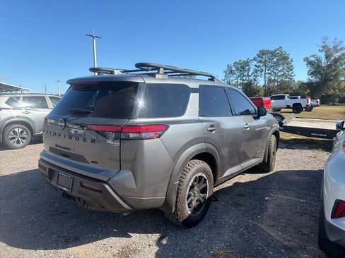 Used 2025 Nissan Pathfinder Rock Creek image 6