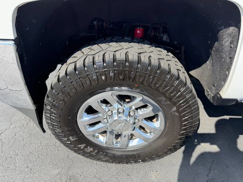Used 2018 Chevrolet Silverado 3500 LT w/ LT Convenience Package AWD/4WD image 11