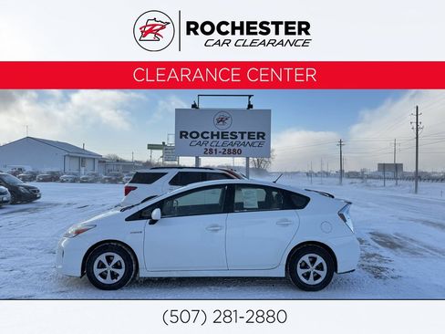 Used 2012 Toyota Prius Two image 1