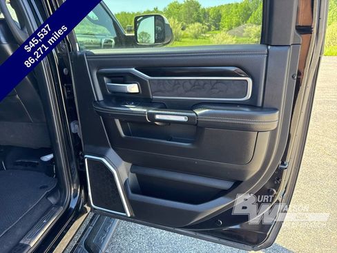 Used 2019 RAM 2500 Laramie w/ Black Appearance Package AWD/4WD image 41