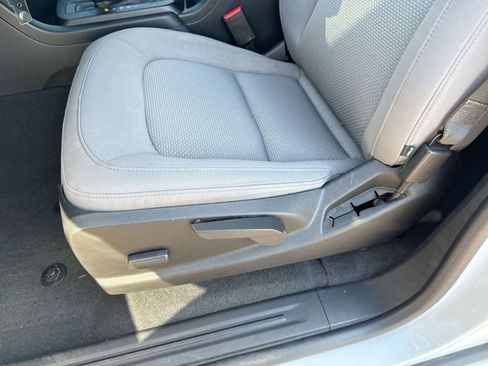 Used 2020 Chevrolet Colorado W/T image 18