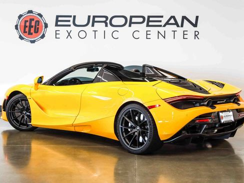Used 2022 McLaren 720S Performance RWD image 11