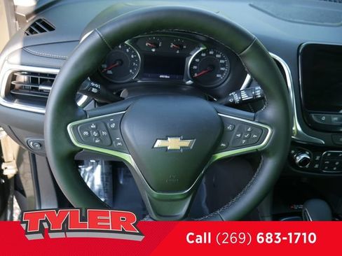 Used 2023 Chevrolet Equinox Premier FWD image 30