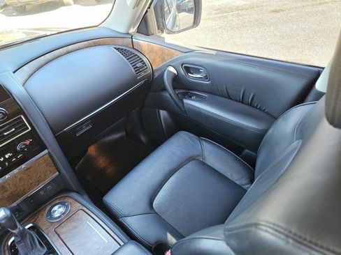 Used 2022 Nissan Armada SL w/ Captain's Chairs Package image 16