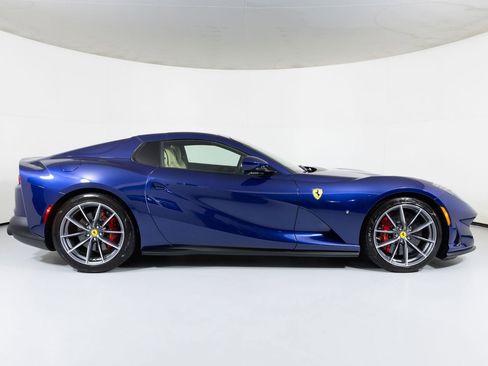 Used 2021 Ferrari 812 GTS image 20