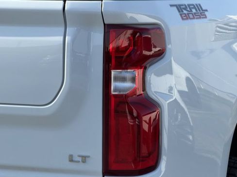 New 2026 Chevrolet Silverado 1500 LT Trail Boss w/ LT Trail Boss Premium Package AWD/4WD image 9