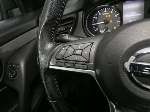 Used 2020 Nissan Rogue SV AWD/4WD image 28