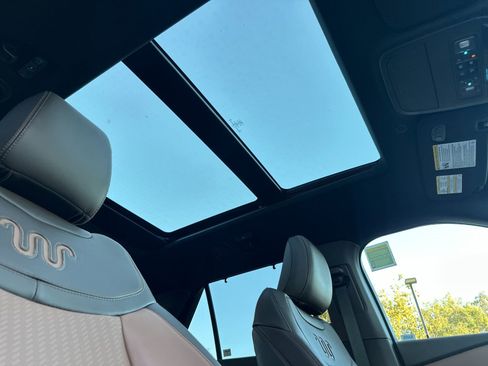 New 2024 Ford Explorer King Ranch w/ Technology Package image 18