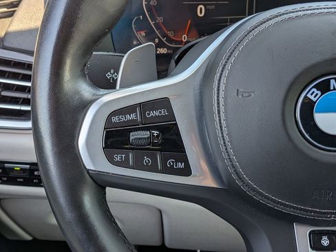 Used 2022 BMW X5 xDrive40i w/ M Sport Package image 31