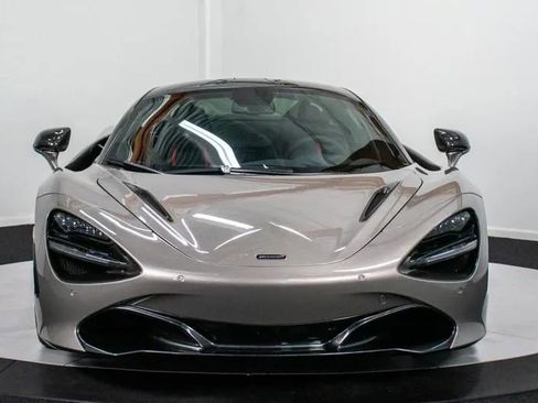 Used 2018 McLaren 720S RWD image 2