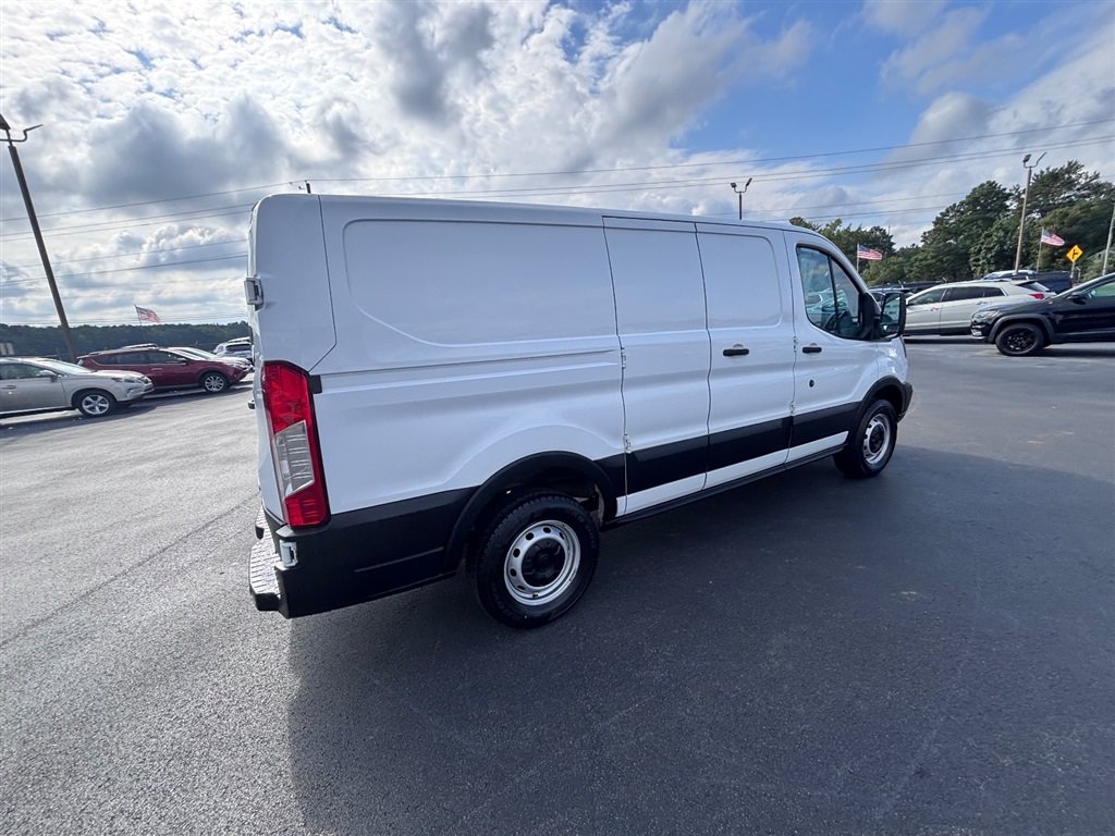 Used 2019 Ford Transit 250 130 Low Roof RWD image 7