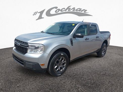 Used 2023 Ford Maverick XLT image 3