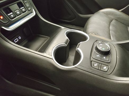 Used 2020 GMC Terrain SLT AWD/4WD image 26