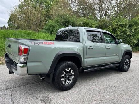 Used 2023 Toyota Tacoma TRD Off-Road AWD/4WD image 5