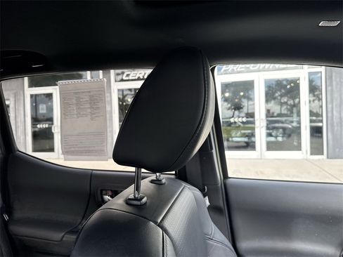 Used 2023 Toyota Tacoma TRD Sport image 21