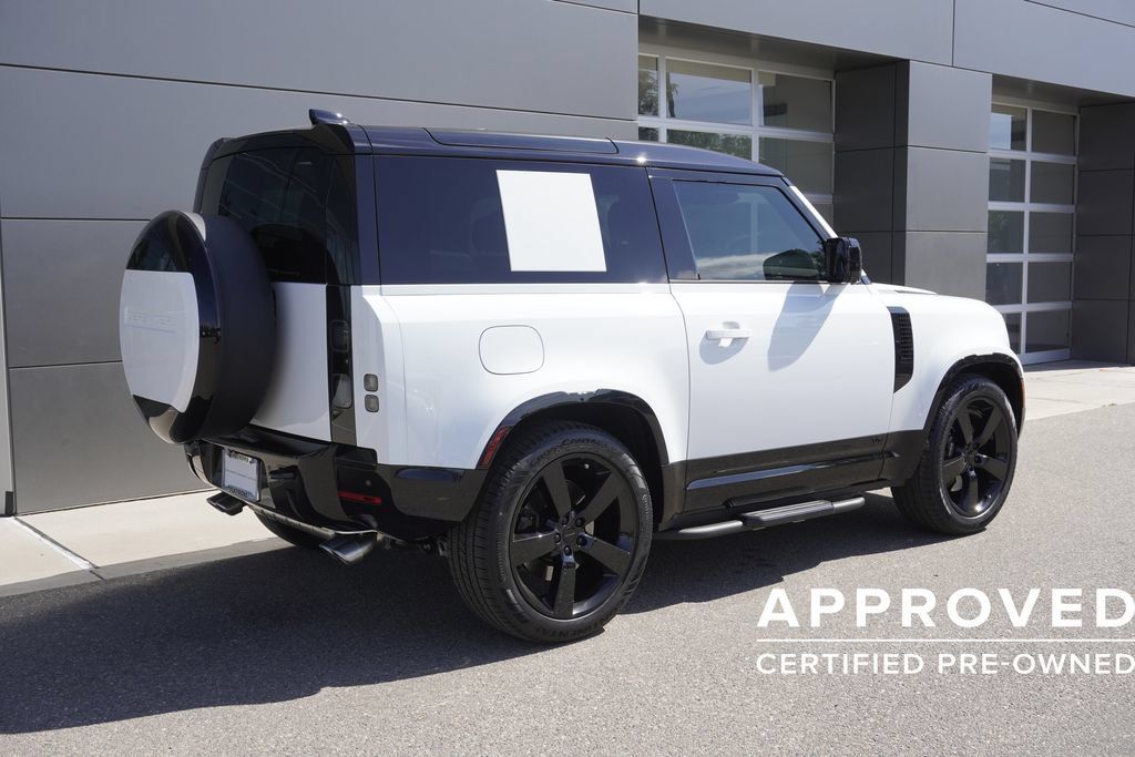 Used 2026 Land Rover Defender 90 V8 AWD/4WD image 4