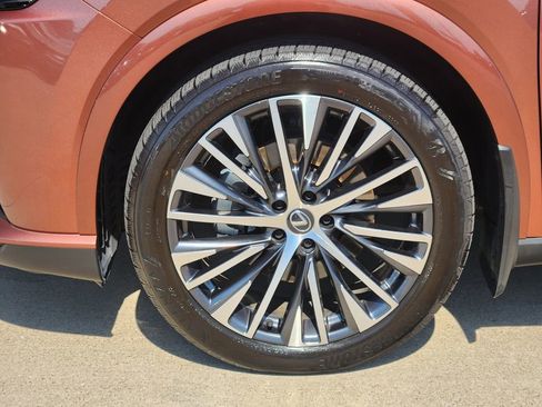 Certified 2023 Lexus RX 350 Premium Plus w/ Cold Area Package FWD image 10