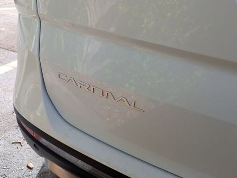 Used 2024 Kia Carnival SX Prestige FWD image 16