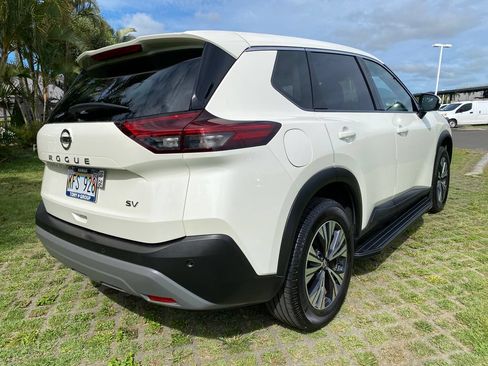 Used 2021 Nissan Rogue SV FWD image 25