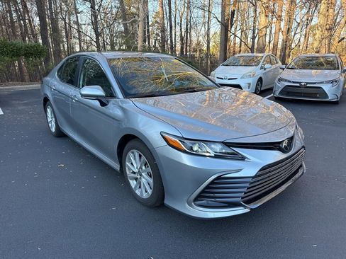 Used 2024 Toyota Camry LE image 1