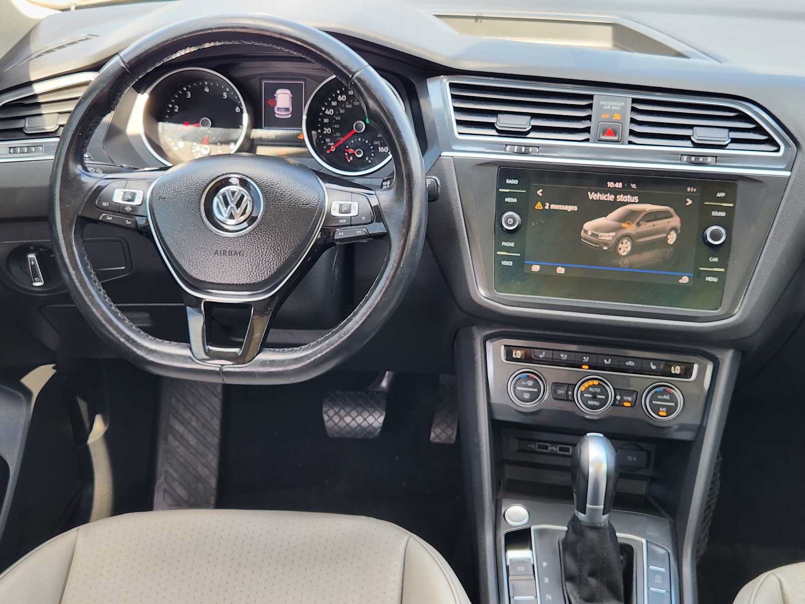 Used 2019 Volkswagen Tiguan SE w/ Panoramic Sunroof Package FWD image 25